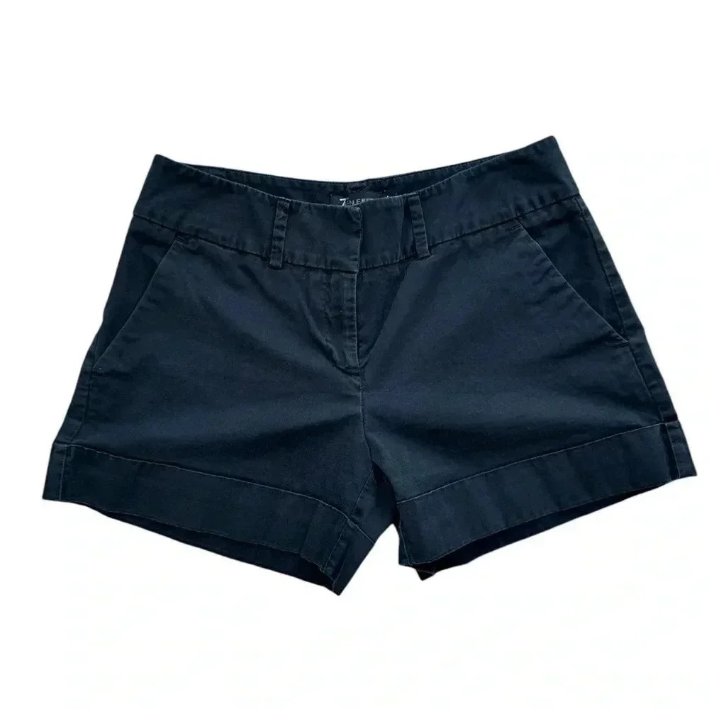 7TH AVENUE DESIGN STUDIO NEW YORK & COMPANY BLACK CHINO SHORTS WOMENS SIZE 4